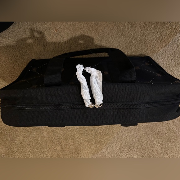 Victorias Secret Duffle Bag, NWT - Picture 4 of 5